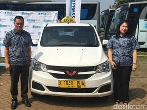 150 Mobil Wuling Confero Jadi Taksi Express