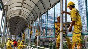 Dinas Bina Marga DKI Percantik JPO Sudirman