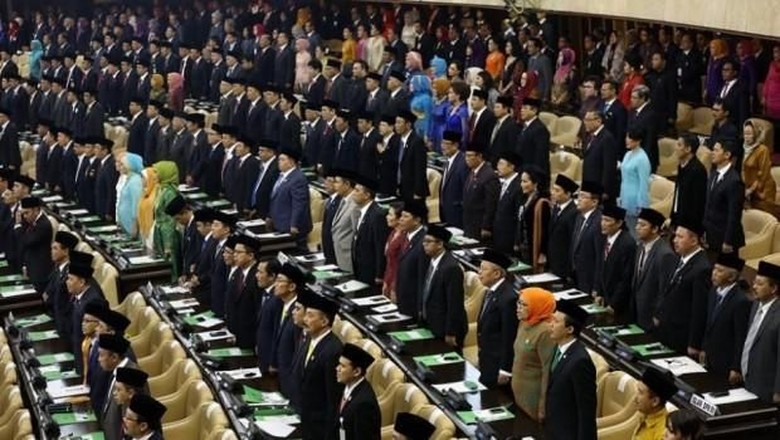 Mengubah Legislatif Kita dan yudikatif masih belum berjalan baik Mengubah Legislatif Kita Mengubah Legislatif Kita