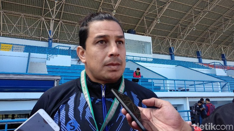 Persib Dekati Pemain Timnas Persib Dekati Pemain Timnas