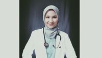 Gaya Hijab Dokter Cantik Adik ZeeZee Shahab, Manis dan Stylish