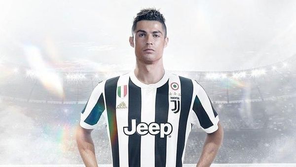 Kumpulan Meme Cristiano Ronaldo Berseragam Juventus