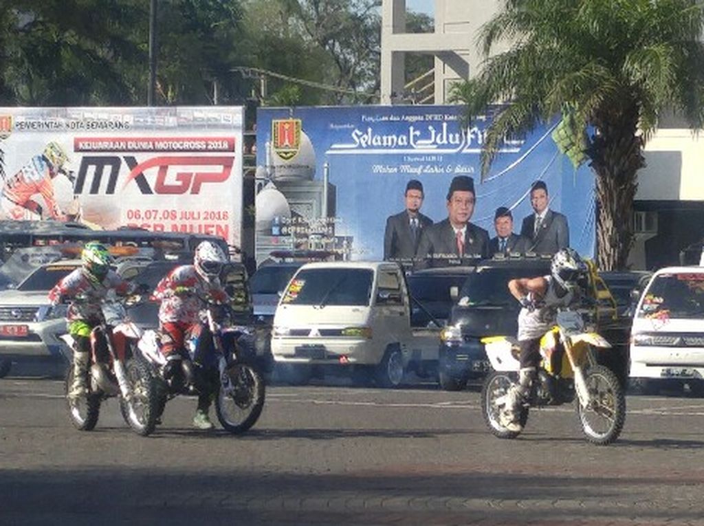 3 Freestyler Dunia Awali Pre-event MXGP Semarang 3 Freestyler Dunia Awali Pre-event MXGP Semarang