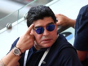 Kritik Wasit di Piala Dunia, Maradona Disemprot FIFA