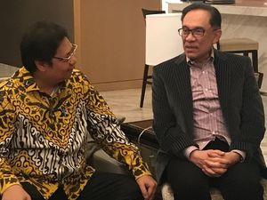 Ketum Golkar Bertemu Anwar Ibrahim, Bahas Politik RI-Malaysia