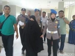 Istri Pemilik Bom Pasuruan Ditahan, Jalani Proses Hukum