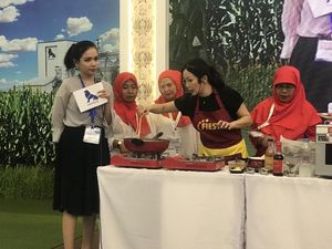 Chef Marinka Unjuk Kebolehan Olah Frozen Food di Indo Livestock Chef Marinka Unjuk Kebolehan Olah Frozen Food di Indo Livestock