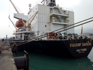 22.500 Beras Impor Vietnam Tiba di Pelabuhan Cilegon