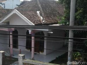 Penampakan Sisa Bom Pasuruan yang Meledak di Depan Rumah Kontrakan