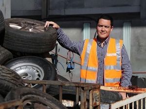 Pengusaha Australia Daur Ulang Ban Bekas Jadi Batu Bata