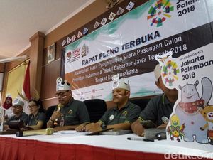 Meriah! Rapat Pleno KPU Surakarta Diwarnai Atribut Asian Games Meriah! Rapat Pleno KPU Surakarta Diwarnai Atribut Asian Games