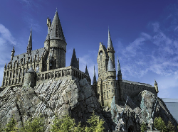 Dino Sampai Harry Potter Ramaikan Liburan di Universal Studios Japan