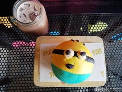 Menggemaskan! Burger Berkarakter Minion hingga Brown