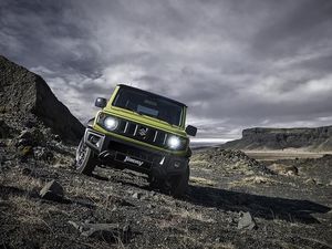 Saat Suzuki Jimny Punya 5 Pintu