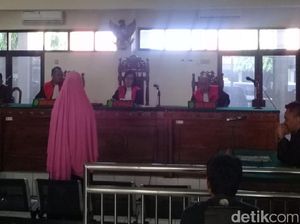 PN Semarang Bebaskan Terdakwa Dugaan Kasus Perdagangan Orang PN Semarang Bebaskan Terdakwa Dugaan Kasus Perdagangan Orang