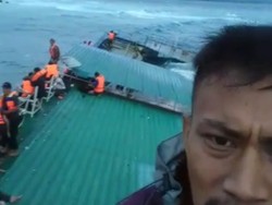 Viral Penumpang Live FB Detik-detik KM Lestari Maju Kandas
