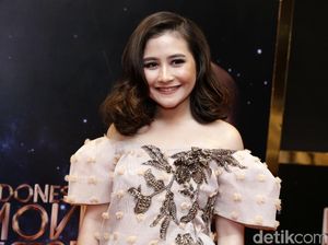 Yeay! Prilly Latuconsina yang Kembali Ceria