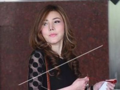 Gaya 7 Istri Tersangka Korupsi Pakai Tas Seharga Motor hingga Rumah