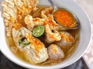 Bikin Ngiler! Gurih Kenyal Si Bakso Cuanki yang Murah Meriah