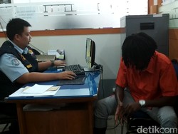 Dinyatakan P21, WNA Pantai Gading Diserahkan ke Kejari