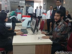 Ketua MK Cek Persiapan Penanganan Sengketa Pilkada 2018 Ketua MK Cek Persiapan Penanganan Sengketa Pilkada 2018