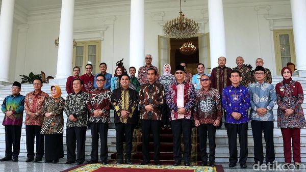 Jokowi Silaturahmi dengan Bupati se-Indonesia di Istana Bogor