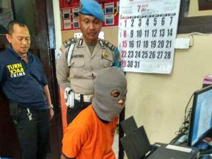 Temukan HP Berisi Foto Syur, Pemuda di Malang Peras Pemiliknya