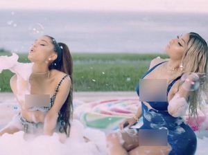 Lagunya Rilis Besok, Ariana Grande dan Nicki Minaj Bocorkan Foto Seksi
