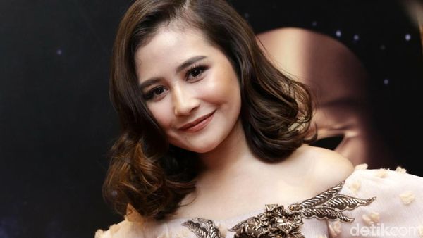 Aura Kasih, Putri Marino hingga Penampilan Prilly Latuconsina