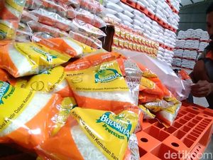 Ini Solusi Bulog agar Masyarakat Bisa Rasakan Beras Premium Ini Solusi Bulog agar Masyarakat Bisa Rasakan Beras Premium