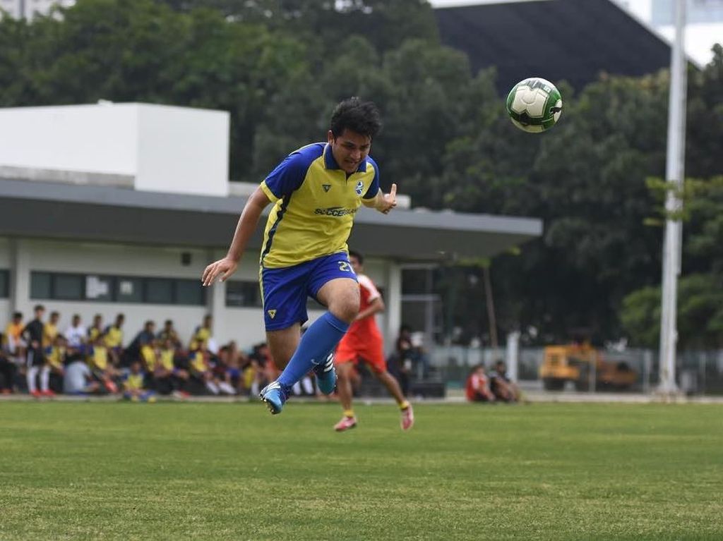 Foto: Rizky Alatas, Seleb Ganteng yang Hobi Olahraga Sepakbola Foto: Rizky Alatas, Seleb Ganteng yang Hobi Olahraga Sepakbola