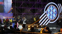 Artis-artis yang bakal meramaikan antara lain: Slank, Kotak, DMasiv, Armada, Wali, Ungu, Rossa, Bunga Citra Lestari, Ari Lasso, Once, Judika, Cakra Khan, Siti Badilah, Via Vallen, Setia Band, Last Child, Rizky Febrian, Virgoun, Uya Kuya, Andhika Pratama, Gading Marten, Billy Syahputra, Nikita Mirzani, Sandra Olga, uus.