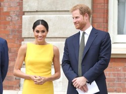 Pangeran Harry Belikan Keponakannya Buku Winnie The Pooh Langka Rp 152 Juta