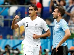 Video: Sundulan Varane Buat Prancis Ungguli Uruguay 1-0