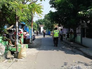 Polisi: Bom Bondet Pasuruan Meledak Saat Dirakit Anwar Polisi: Bom Bondet Pasuruan Meledak Saat Dirakit Anwar