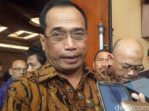 Menhub Kaji Hapus Aturan Ganjil Genap di Hari Minggu Menhub Kaji Hapus Aturan Ganjil Genap di Hari Minggu