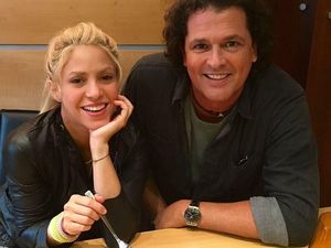 Intip Momen Makan Si Sexy Shakira, Istri Gerard Pique