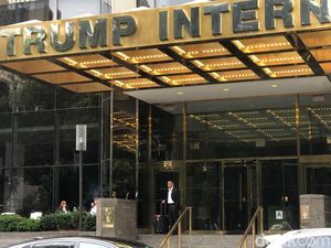 Gatot Nurmantyo Dulu Ditolak ke AS, Kini Mampir ke Trump Tower Gatot Nurmantyo Dulu Ditolak ke AS, Kini Mampir ke Trump Tower