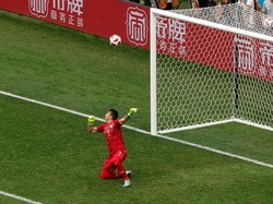 Video: Blunder Kiper Muslera, Prancis 2-0 Uruguay