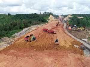 Ditarget Operasi 2019, Begini Penampakan Tol Pertama Kalimantan