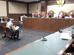 Dokter Bimanesh Salahkan Fredrich: Saya Tak Ada Niat Halangi KPK