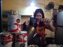 Pemilik Warkop di Makassar Minta Kejelasan Soal Susu Kental Manis