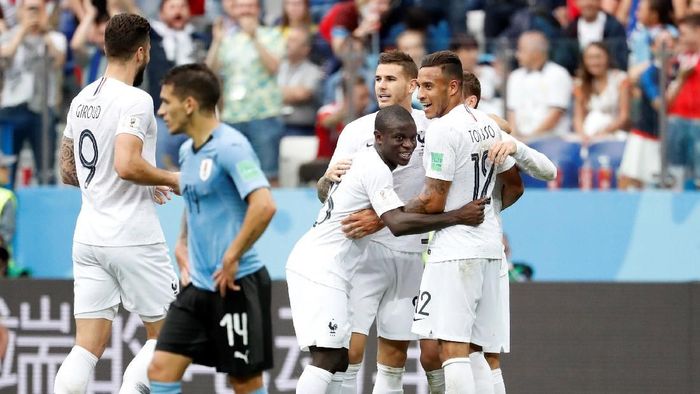 Kalahkan Uruguay 2-0, Prancis Melangkah ke Semifinal. (Foto: Damir Sagolj/Reuters) Kalahkan Uruguay 2-0, Prancis Melangkah ke Semifinal. (Foto: Damir Sagolj/Reuters)