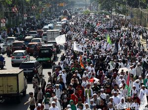 Foto: Massa Aksi 67 Bergerak Menuju Bareskrim