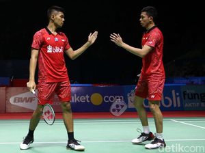 Fajar/Rian dan Rizki/Della Jejak Perempatfinal Hong Kong Terbuka Fajar/Rian dan Rizki/Della Jejak Perempatfinal Hong Kong Terbuka