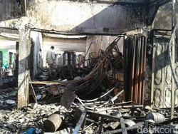 7 Toko dan 15 Kios di Plaza Cepu Ludes Terbakar