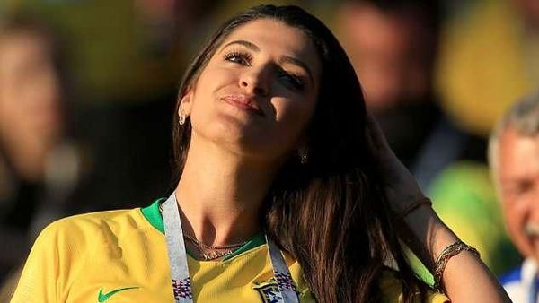 Adu Cantik WAGs Brasil vs Belgia