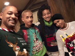 Quality Time Seru dan Asyik ala Keluarga Will Smith