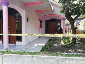 Pemilik Rumah Datangi Lokasi Ledakan, Masuk Bawa Tukang
