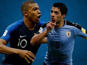 Rekaman Gol-gol Suarez Vs Mbappe, Jago Siapa?